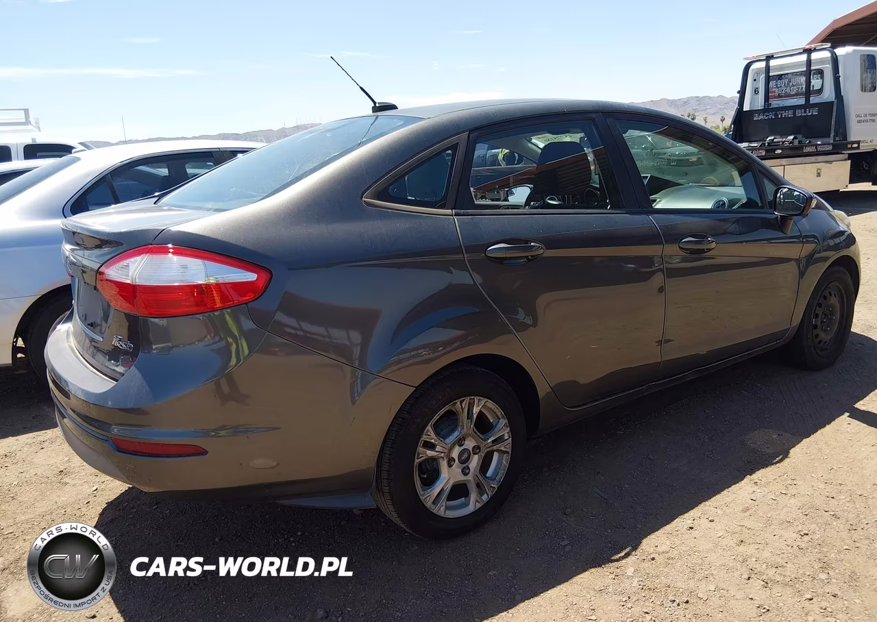 2015 Ford Fiesta Se VIN:3FADP4BJ5FM161918 - 4