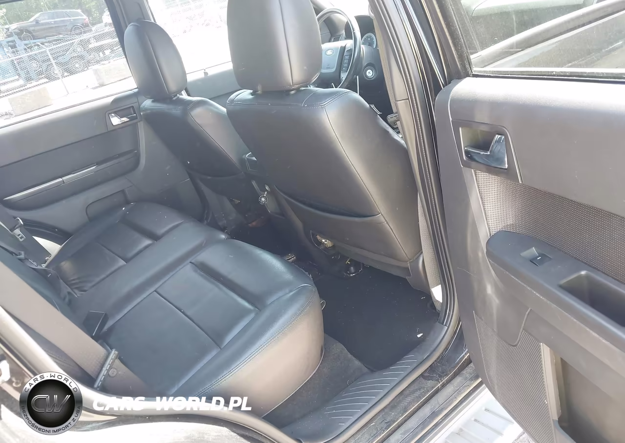 2010 Ford Escape Limited VIN:1FMCU9EG1AKA80549 - 8