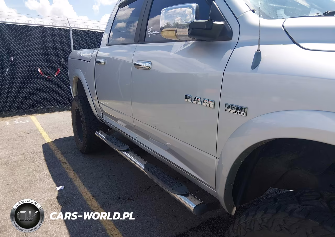 2009 Dodge Ram 1500 Laramie VIN:1D3HV13T59J524985 - 6