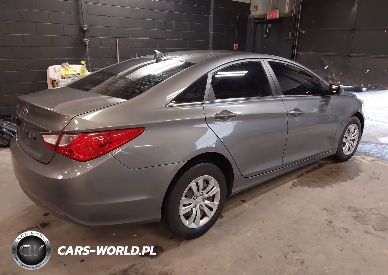 2011 Hyundai Sonata Gls VIN:5NPEB4AC3BH067794 - 4