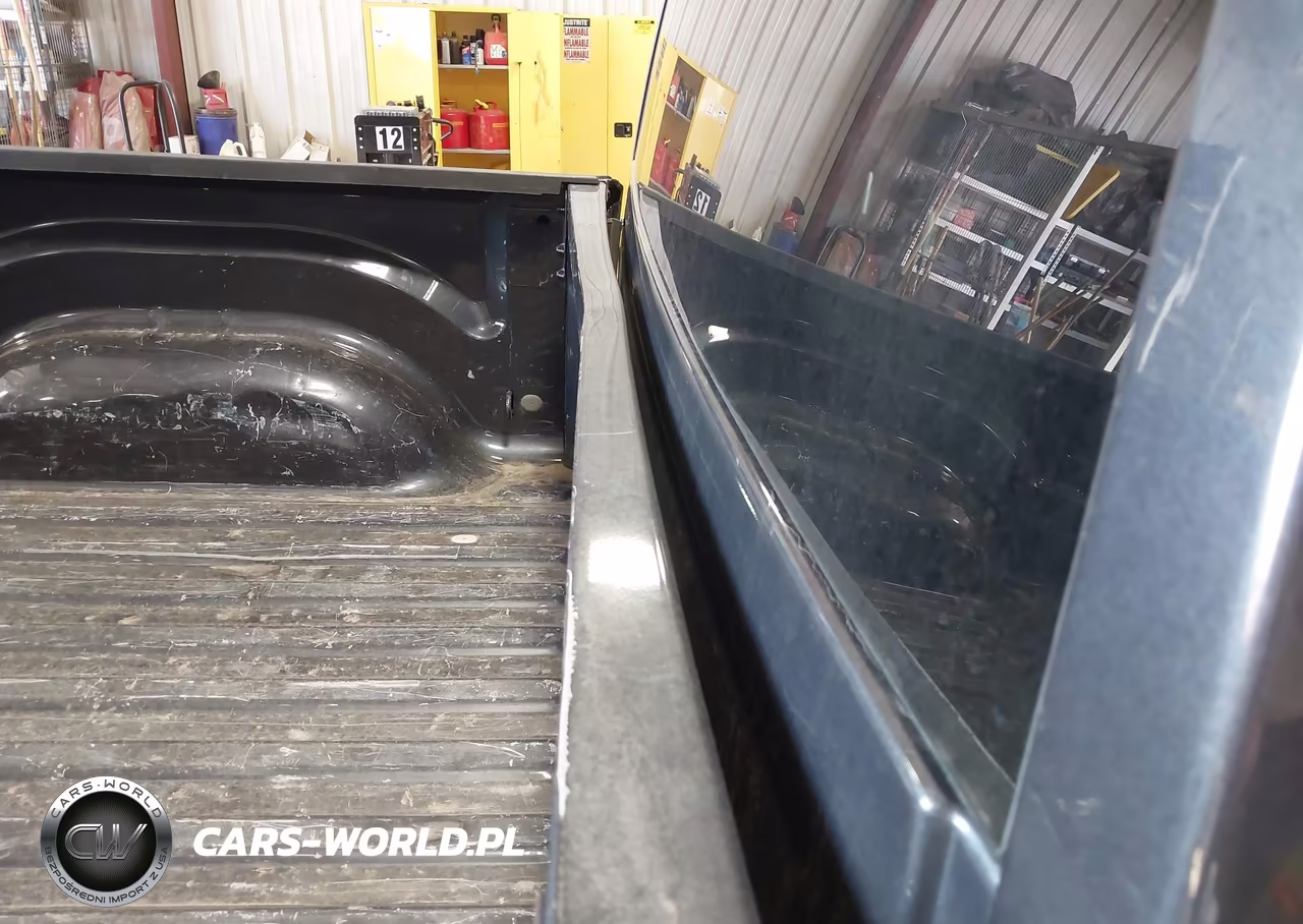 2021 Ram 1500 Classic VIN:3C6RR7KG5MG684911 - 15