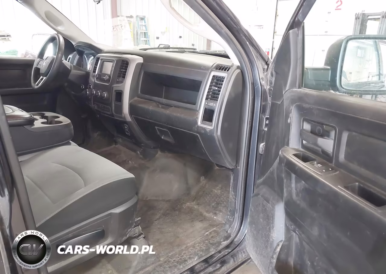 2021 Ram 1500 Classic VIN:3C6RR7KG5MG684911 - 5