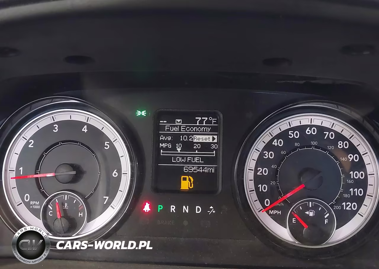 2021 Ram 1500 Classic VIN:3C6RR7KG5MG684911 - 7