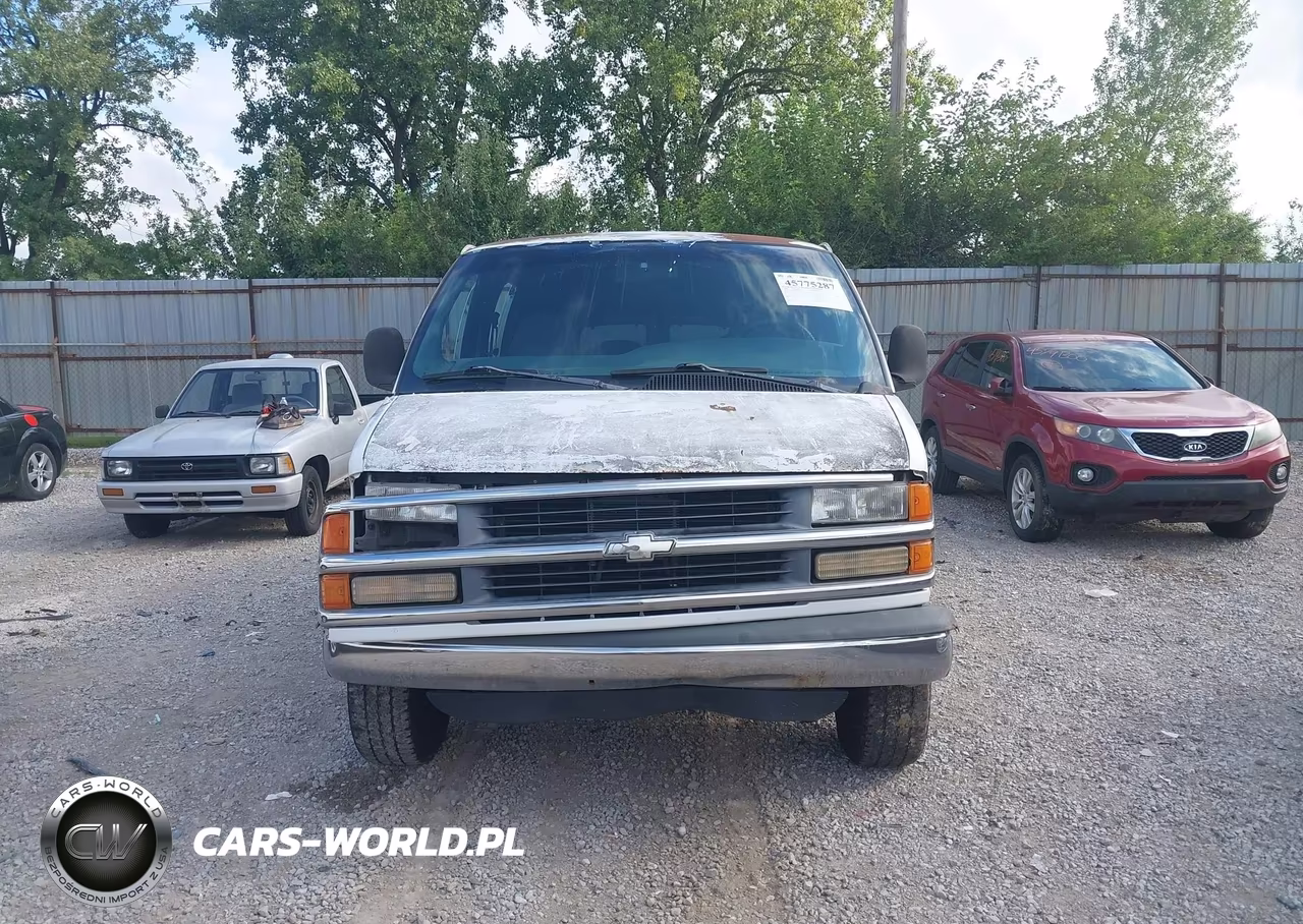 1998 Chevrolet Express Van G3500 VIN:1GNHG35J5W1049559 - 12