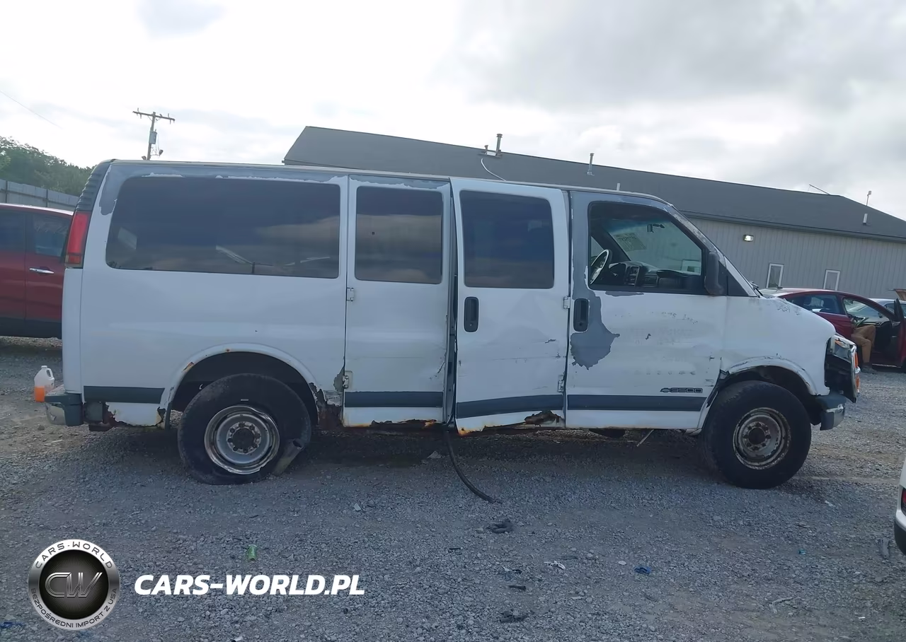 1998 Chevrolet Express Van G3500 VIN:1GNHG35J5W1049559 - 13