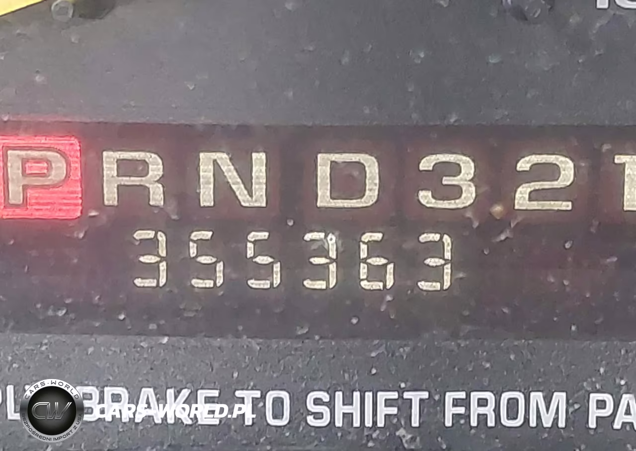1998 Chevrolet Express Van G3500 VIN:1GNHG35J5W1049559 - 15
