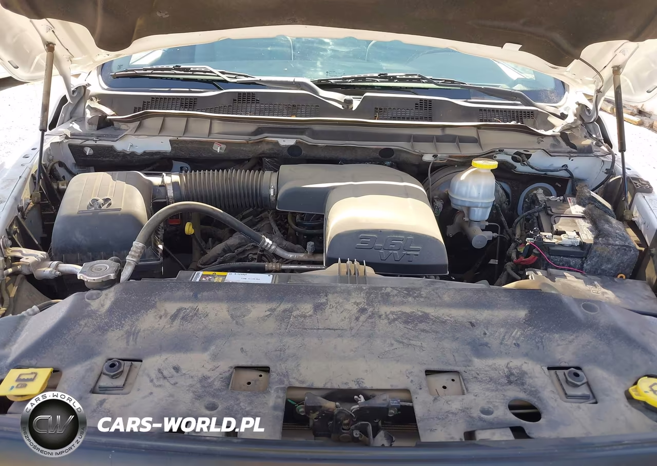 2019 Ram 1500 Classic VIN:3C6JR6DG0KG503876 - 10