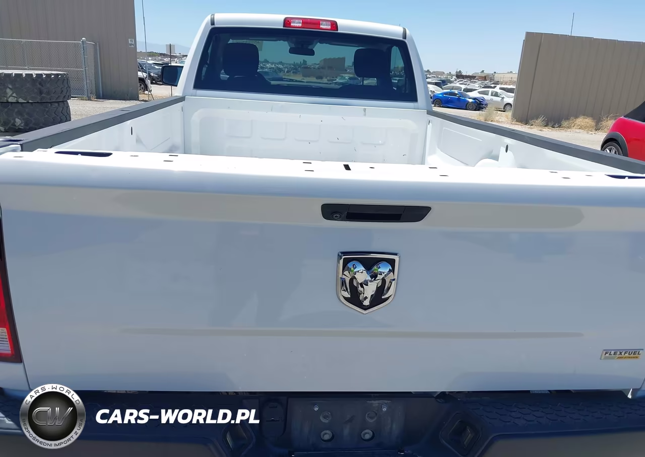 2019 Ram 1500 Classic VIN:3C6JR6DG0KG503876 - 6