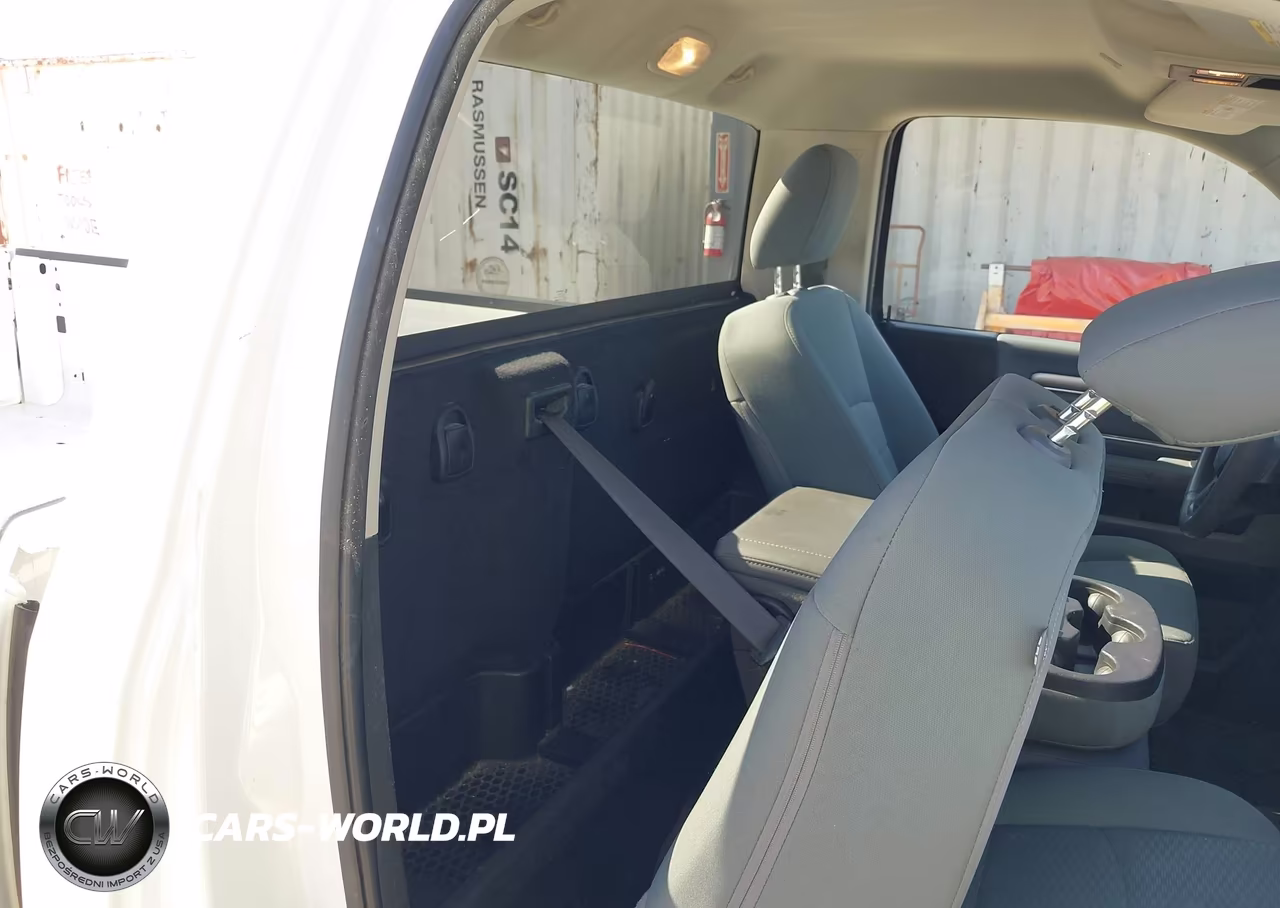 2019 Ram 1500 Classic VIN:3C6JR6DG0KG503876 - 8