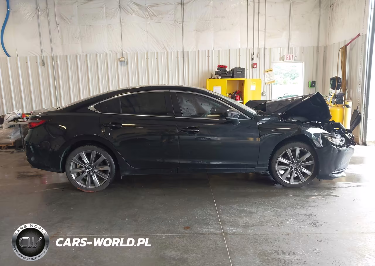 2018 Mazda Mazda6 Touring VIN:JM1GL1VM1J1306109 - 13