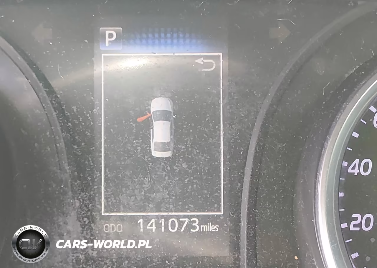 2018 Toyota Camry Le VIN:4T1B11HKXJU580770 - 16
