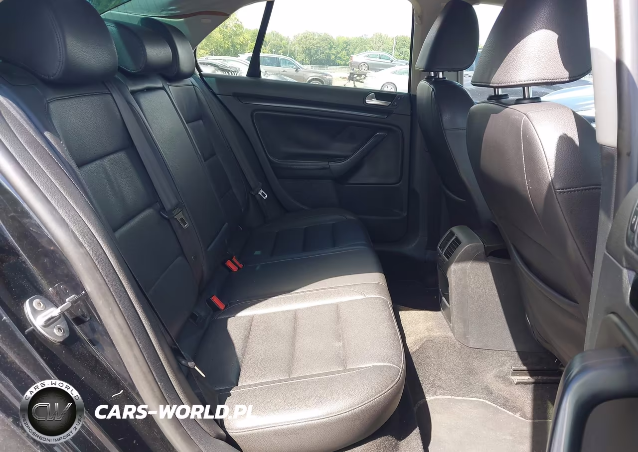 2010 Volkswagen Jetta Se VIN:3VWRZ7AJ4AM038615 - 8