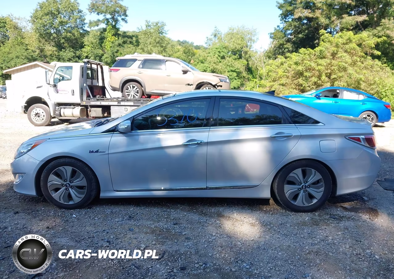 2014 Hyundai Sonata Hybrid Limited VIN:KMHEC4A46EA109968 - 14