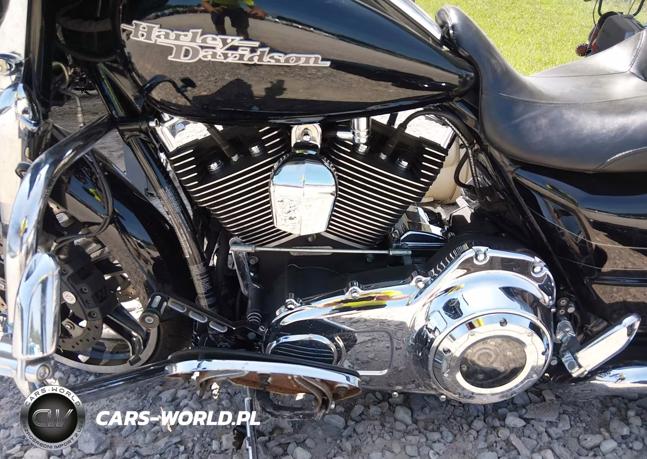 2015 Harley-Davidson Flhxs Street Glide Special VIN:1HD1KRM14FB618620 - 9