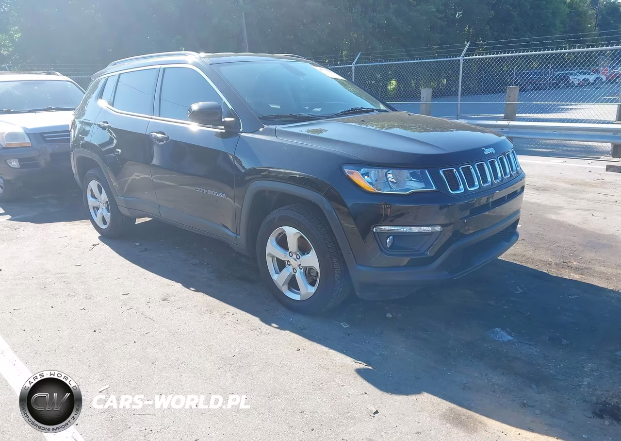 2017 Jeep New Compass Latitude 4X4 – zdjęcie 1 z 16