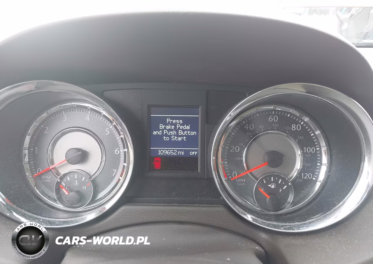 2013 Chrysler Town & Country Touring-L VIN:2C4RC1CGXDR564912 - 7