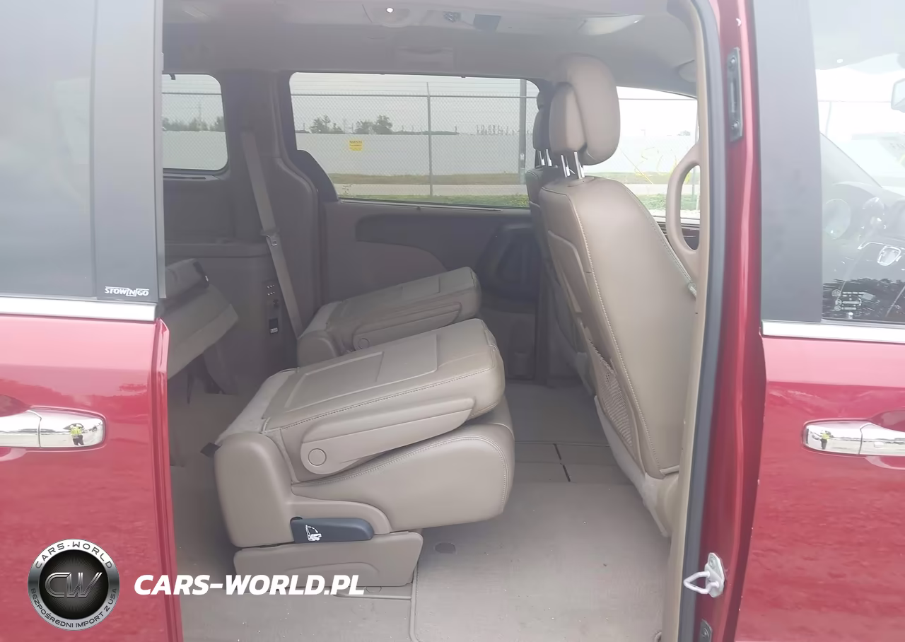 2013 Chrysler Town & Country Touring-L VIN:2C4RC1CGXDR564912 - 8