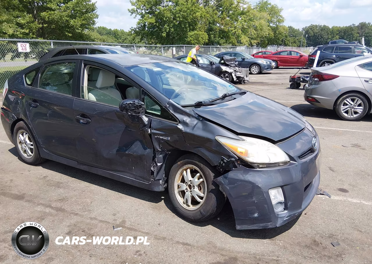 2011 Toyota Prius Three