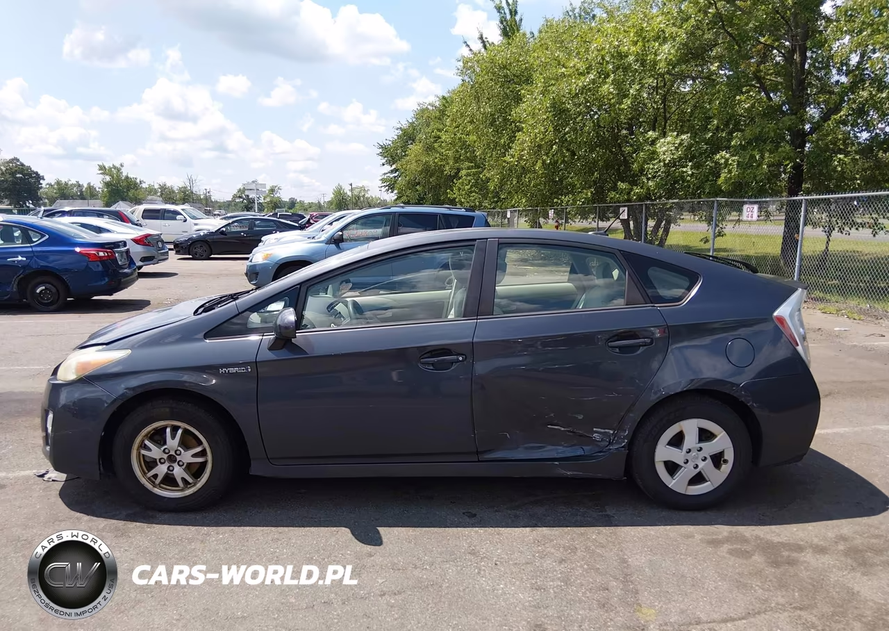 2011 Toyota Prius Three VIN:JTDKN3DU1B1479227 - 14