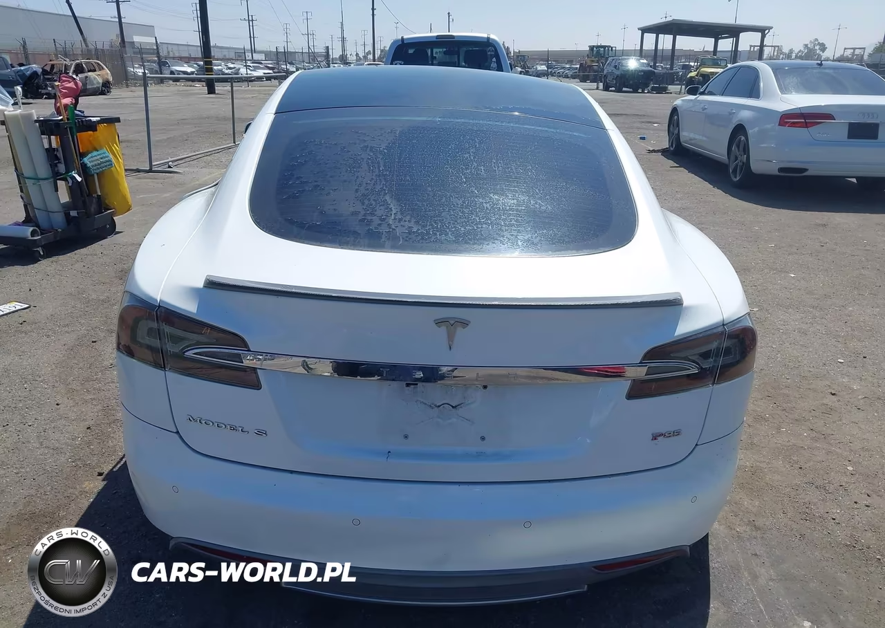 2014 Tesla Model S P85 VIN:5YJSA1H18EFP35083 - 16