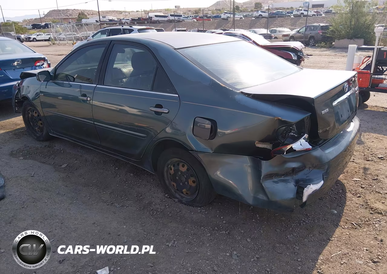 2003 Toyota Camry Le VIN:4T1BE32K33U782684 - 3