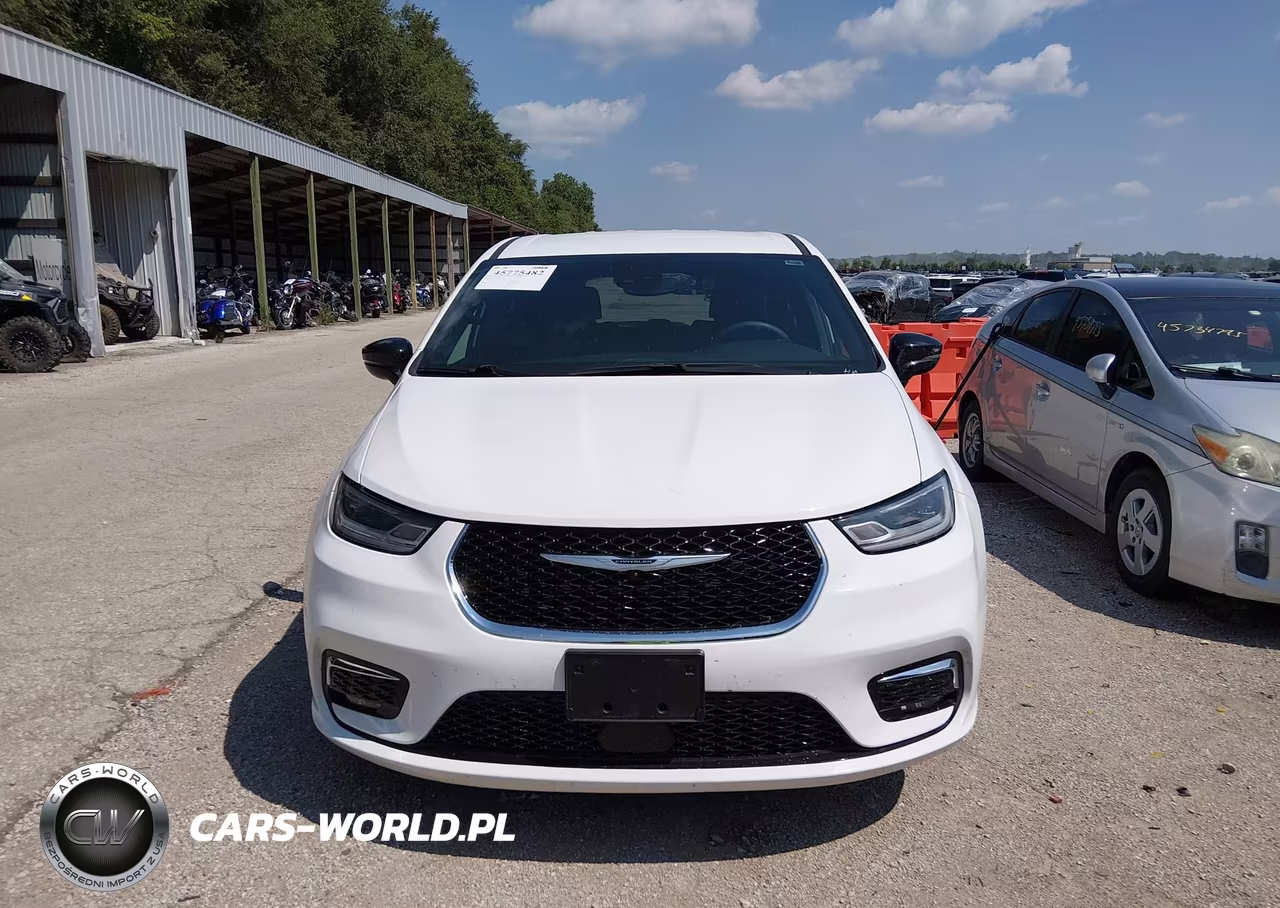 2025 Chrysler Pacifica Select VIN:2C4RC1BG1SR531215 - 13
