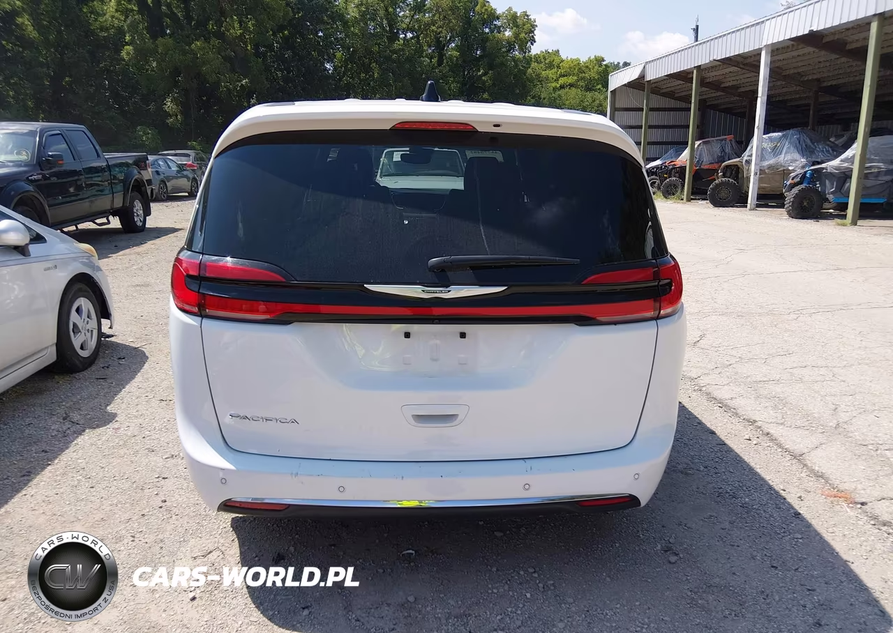 2025 Chrysler Pacifica Select VIN:2C4RC1BG1SR531215 - 17
