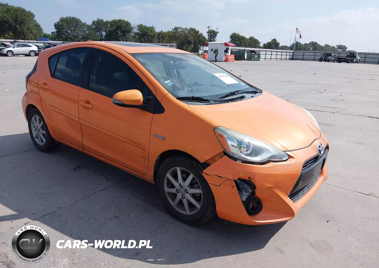 2016 Toyota Prius C Four