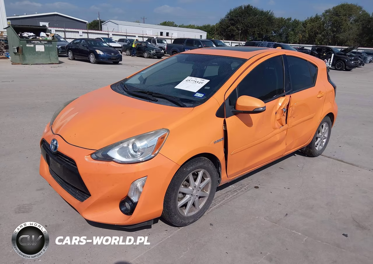 2016 Toyota Prius C Four VIN:JTDKDTB3XG1130037 - 2