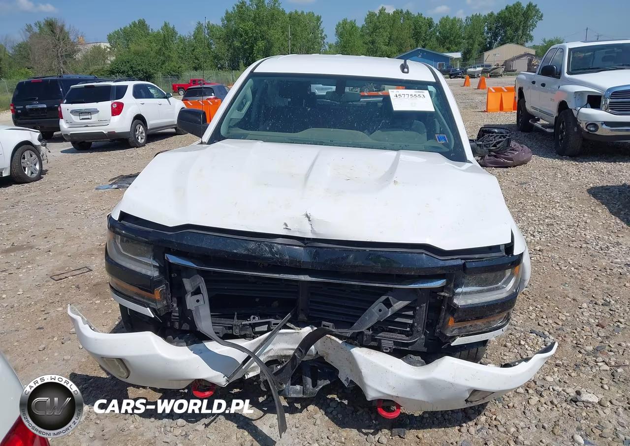 2018 Chevrolet Silverado 1500 2Lt VIN:1GCVKREC8JZ358712 - 13