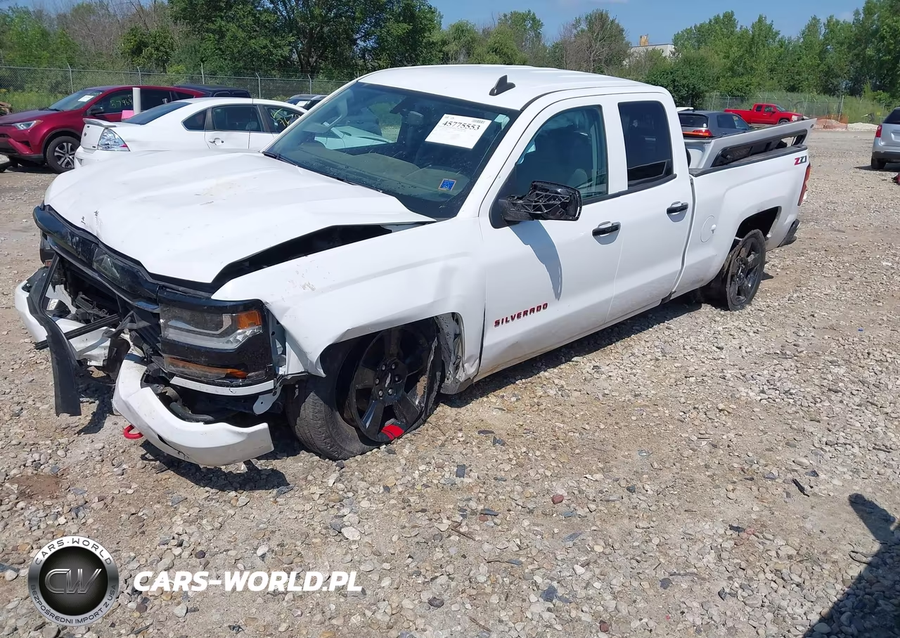 2018 Chevrolet Silverado 1500 2Lt VIN:1GCVKREC8JZ358712 - 2