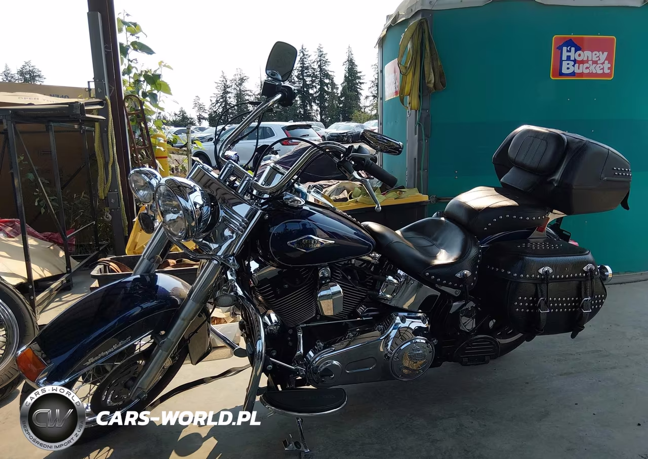 2012 Harley-Davidson Flstc Heritage Softail Classic VIN:1HD1BWV17CB015136 - 2