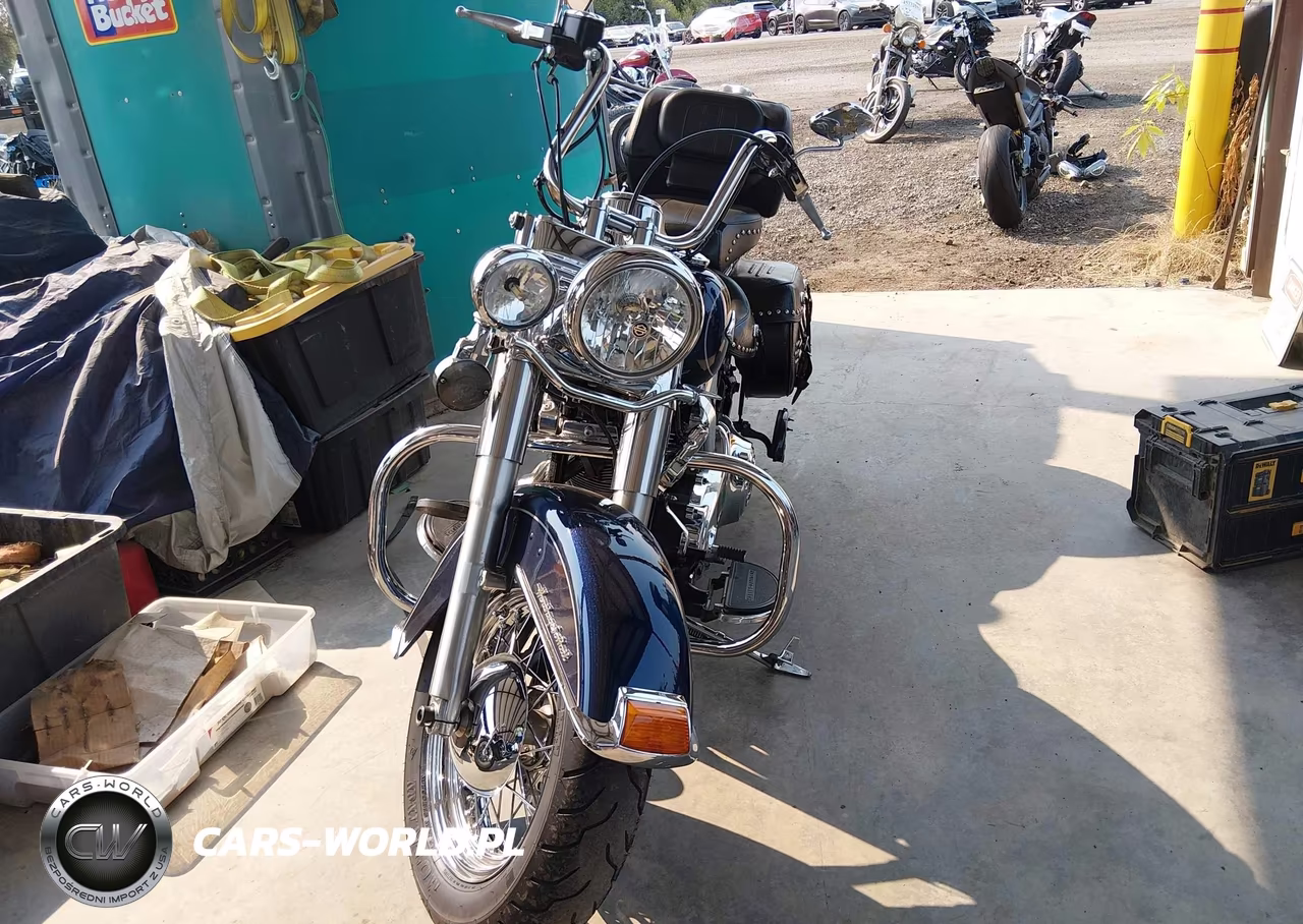 2012 Harley-Davidson Flstc Heritage Softail Classic VIN:1HD1BWV17CB015136 - 5