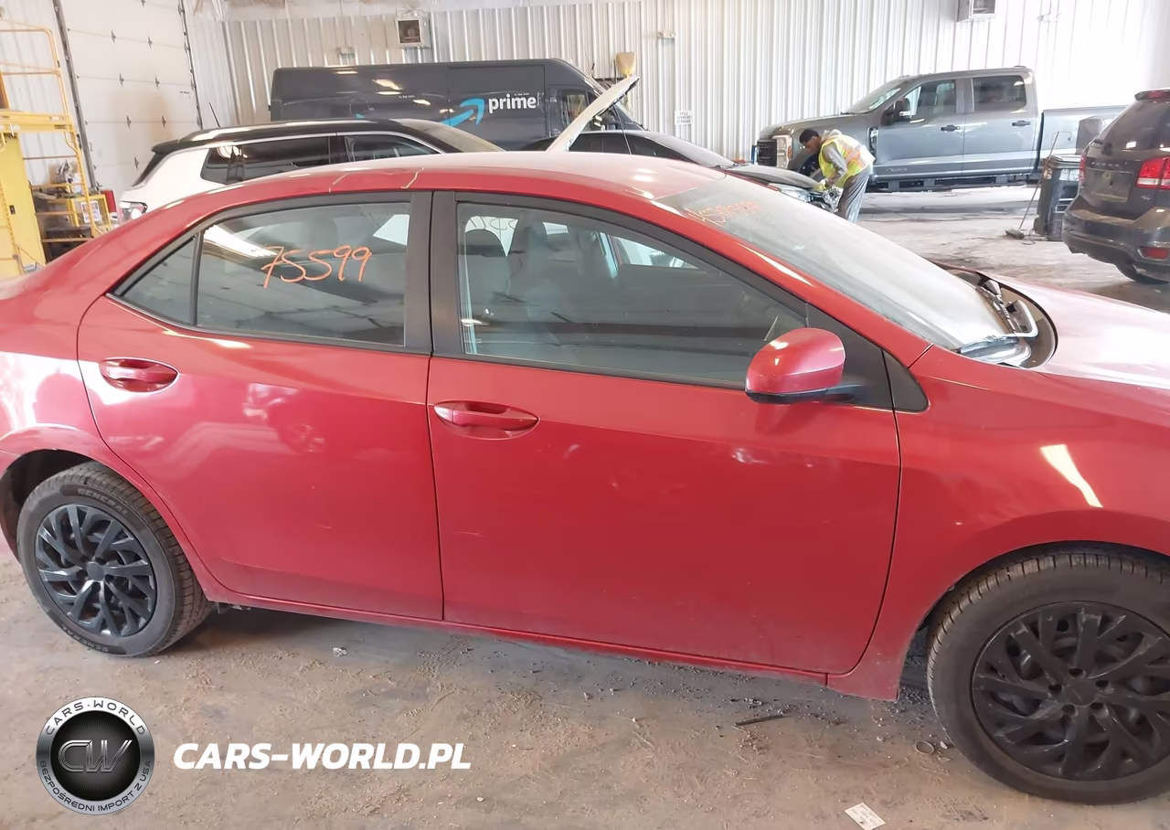 2017 Toyota Corolla Le VIN:5YFBURHE6HP580342 - 13