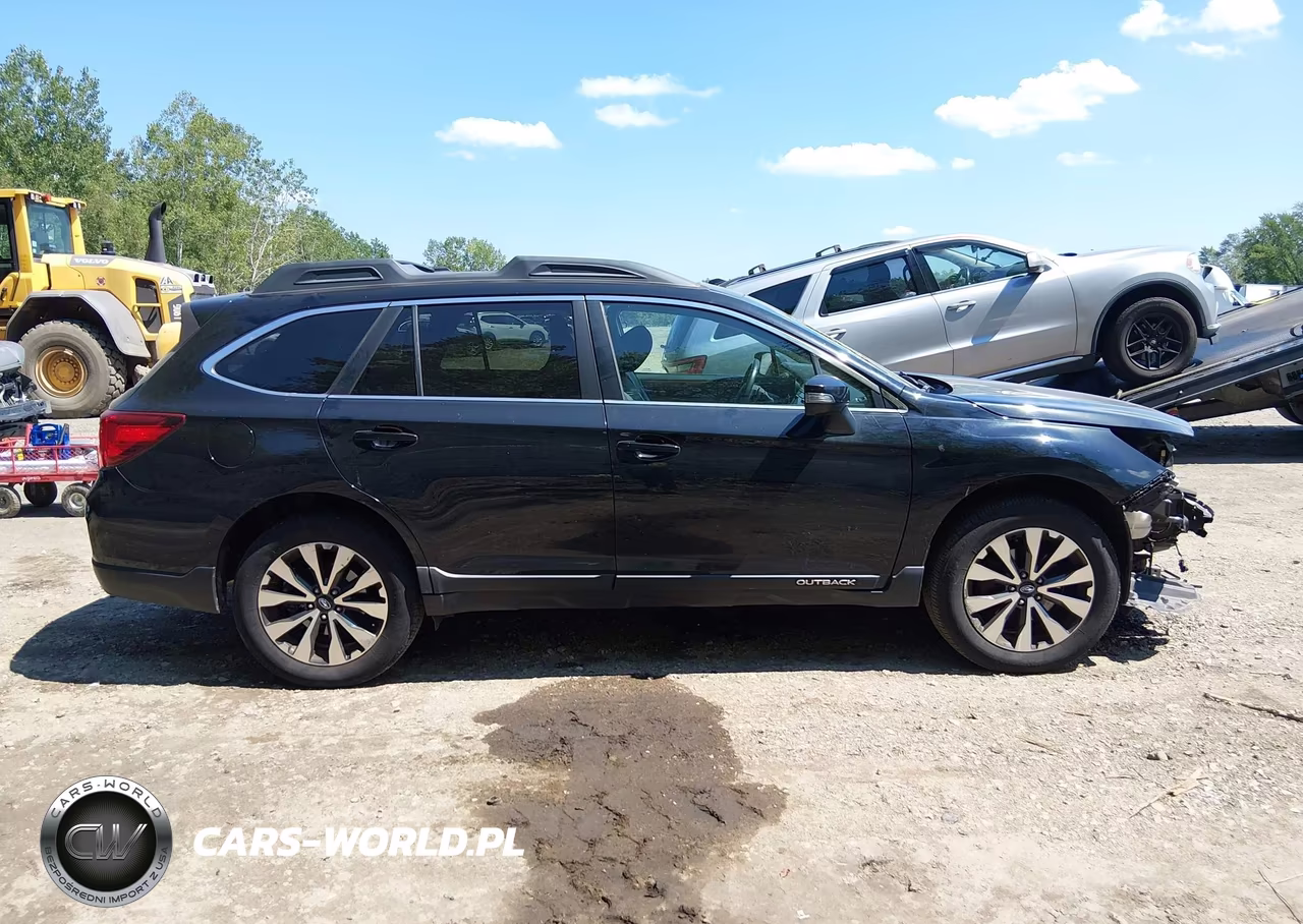 2015 Subaru Outback 3.6R Limited VIN:4S4BSELCXF3238060 - 14