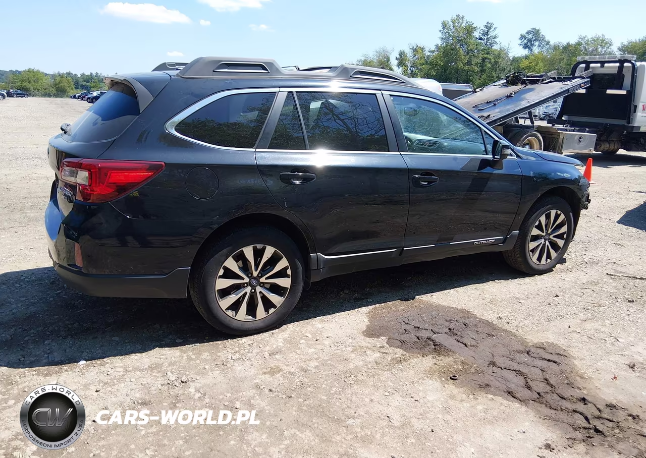 2015 Subaru Outback 3.6R Limited VIN:4S4BSELCXF3238060 - 4