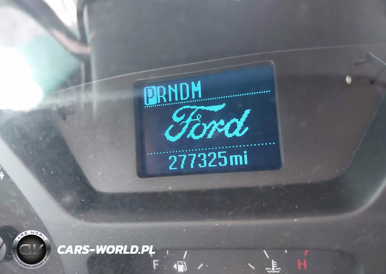 2018 Ford Transit-250 VIN:1FDYR2CM6JKB33270 - 15
