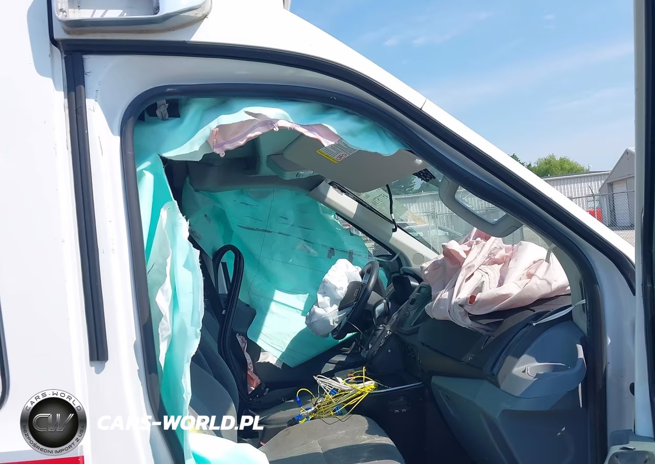 2018 Ford Transit-250 VIN:1FDYR2CM6JKB33270 - 5