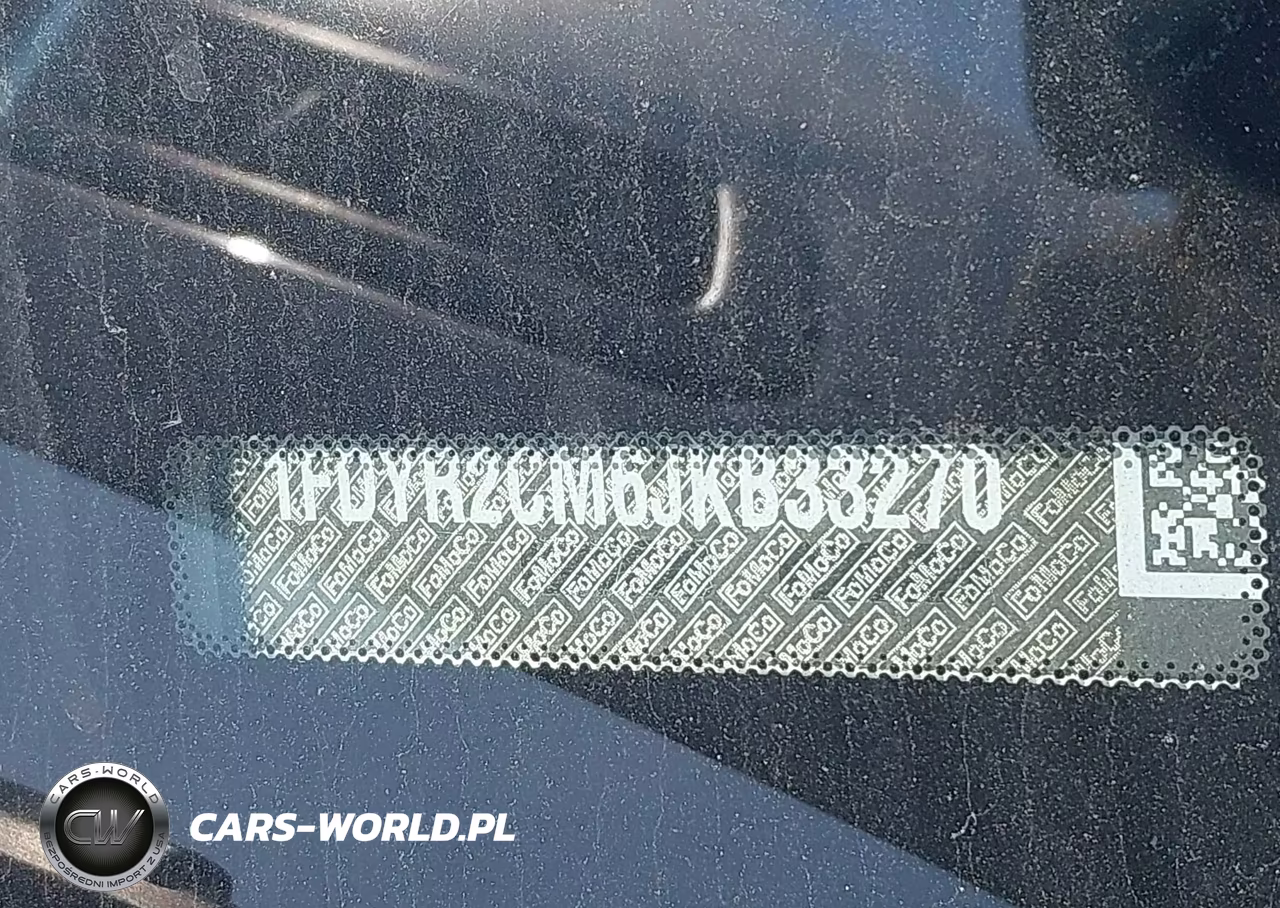 2018 Ford Transit-250 VIN:1FDYR2CM6JKB33270 - 9