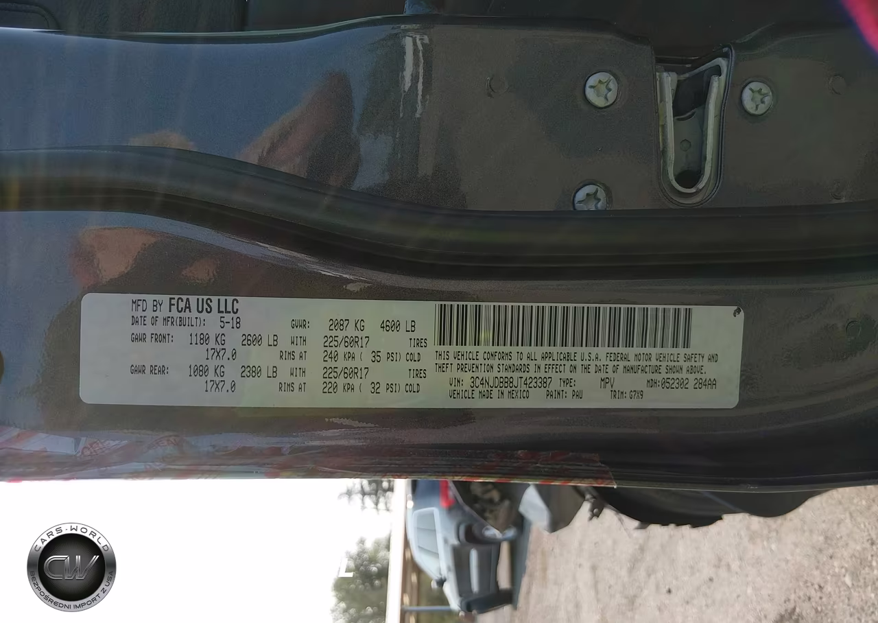 2018 Jeep Compass Latitude 4X4 VIN:3C4NJDBB8JT423387 - 9