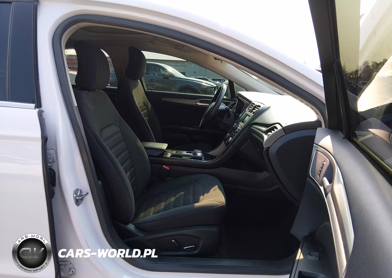 2018 Ford Fusion Hybrid Se VIN:3FA6P0LU4JR138300 - 17