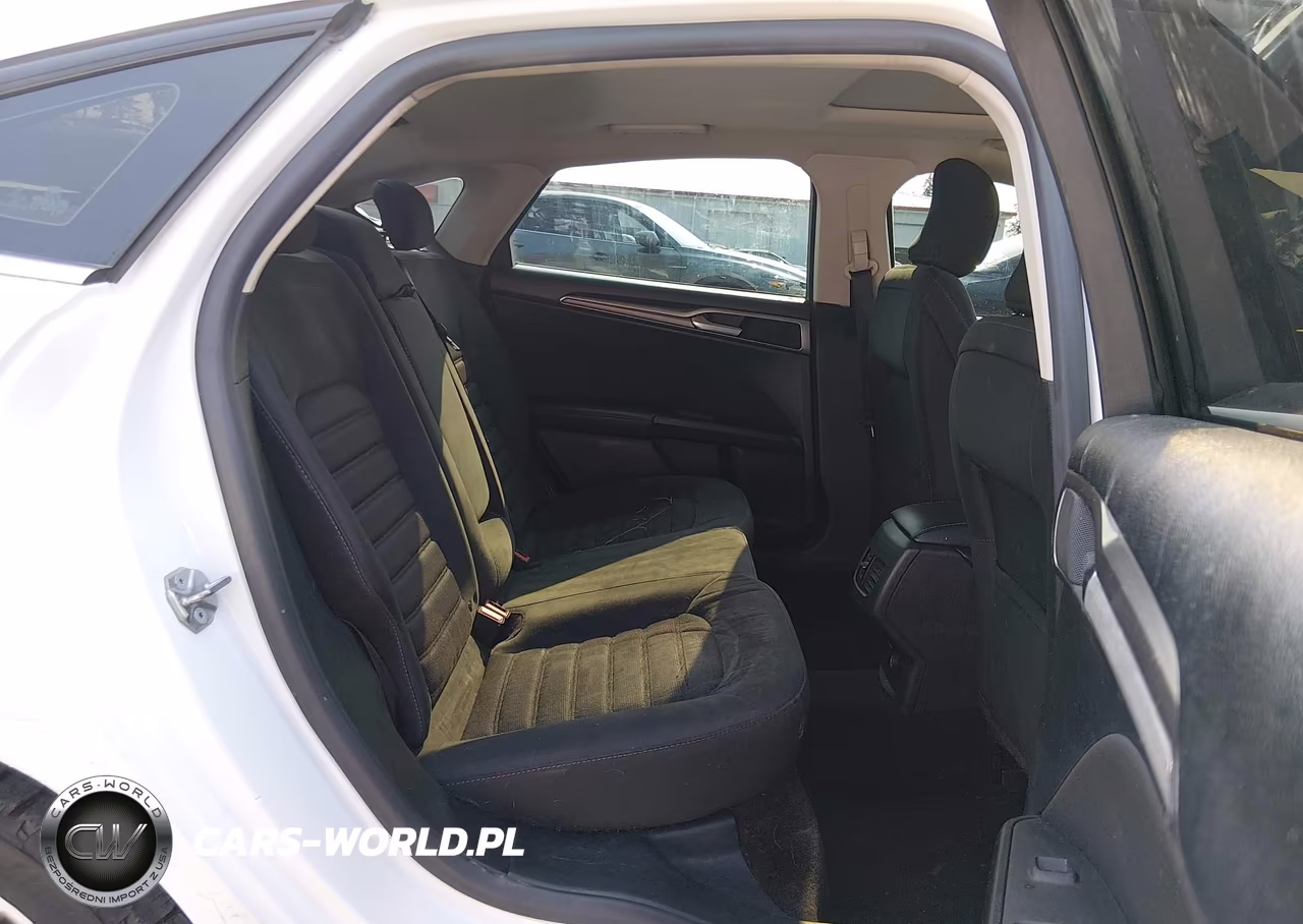 2018 Ford Fusion Hybrid Se VIN:3FA6P0LU4JR138300 - 18