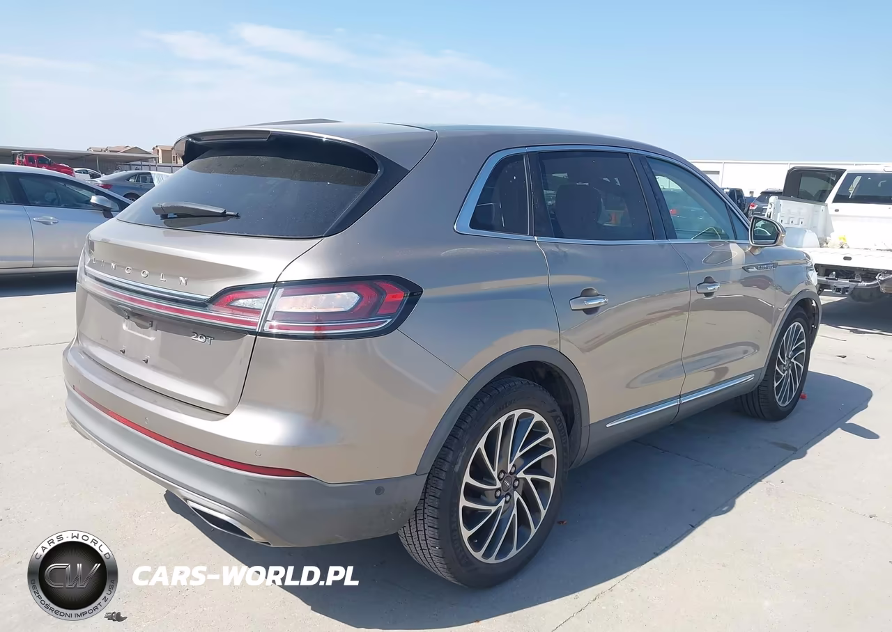 2019 Lincoln Nautilus Reserve VIN:2LMPJ6L93KBL35683 - 4