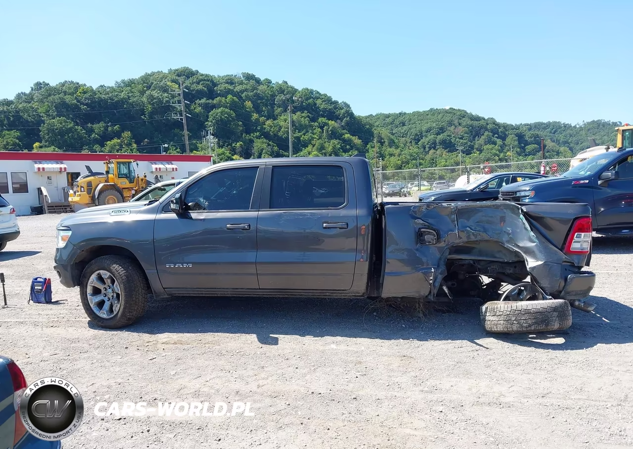 2019 Ram 1500 Big Horn-Lone Star 4X4 6'4 Box VIN:1C6SRFMT6KN699900 - 14