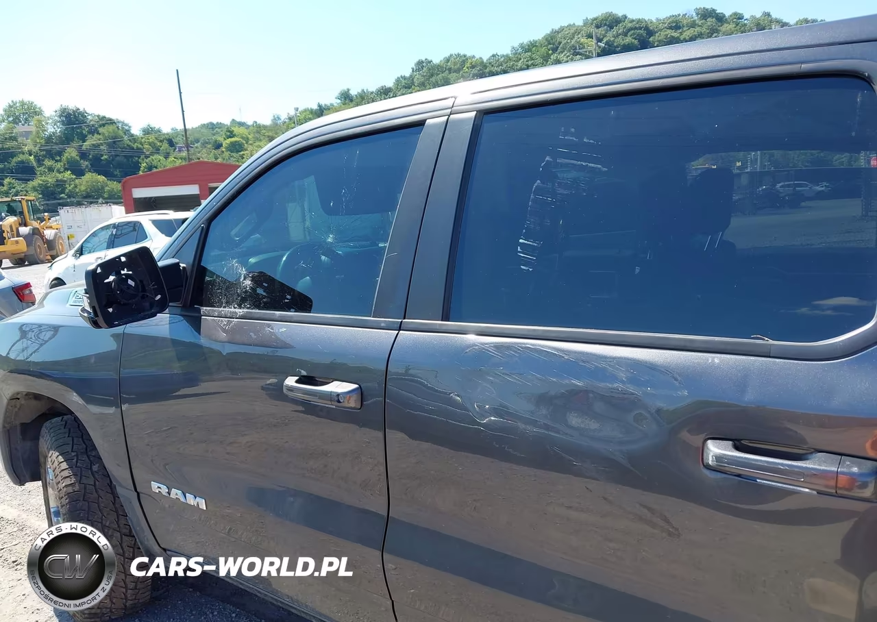 2019 Ram 1500 Big Horn-Lone Star 4X4 6'4 Box VIN:1C6SRFMT6KN699900 - 17
