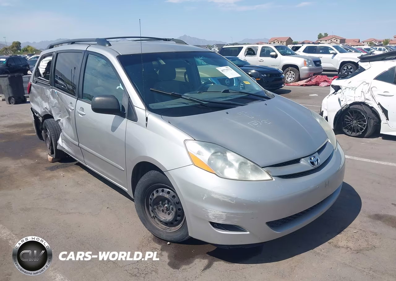 2010 Toyota Sienna Ce-Le
