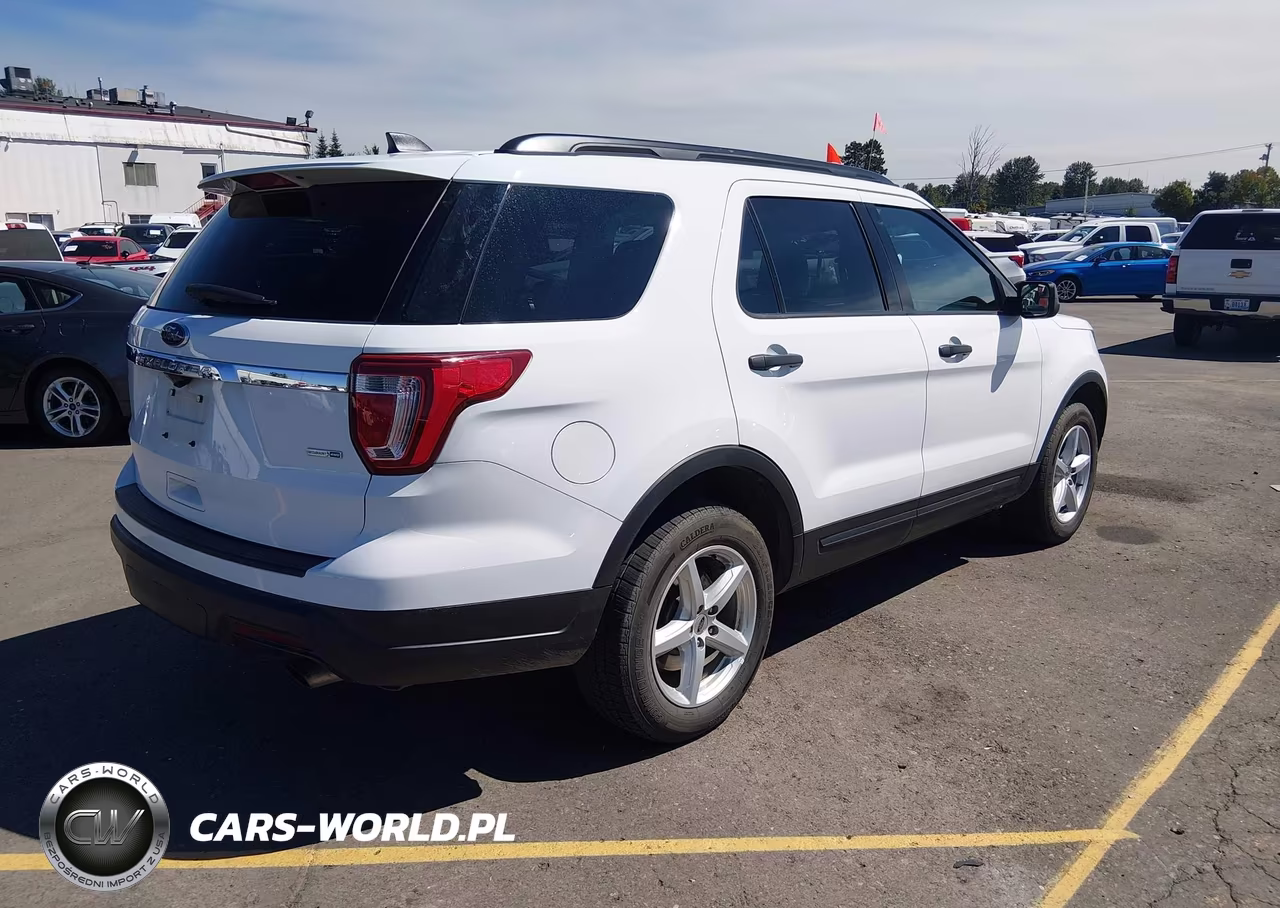 2018 Ford Explorer VIN:1FM5K8BH4JGC45325 - 4
