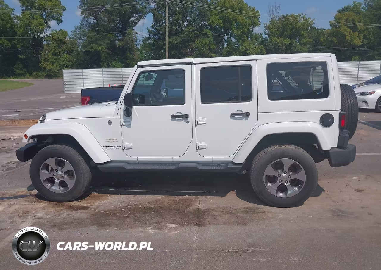 2015 Jeep Wrangler Unlimited Sahara VIN:1C4BJWEG9FL534202 - 14