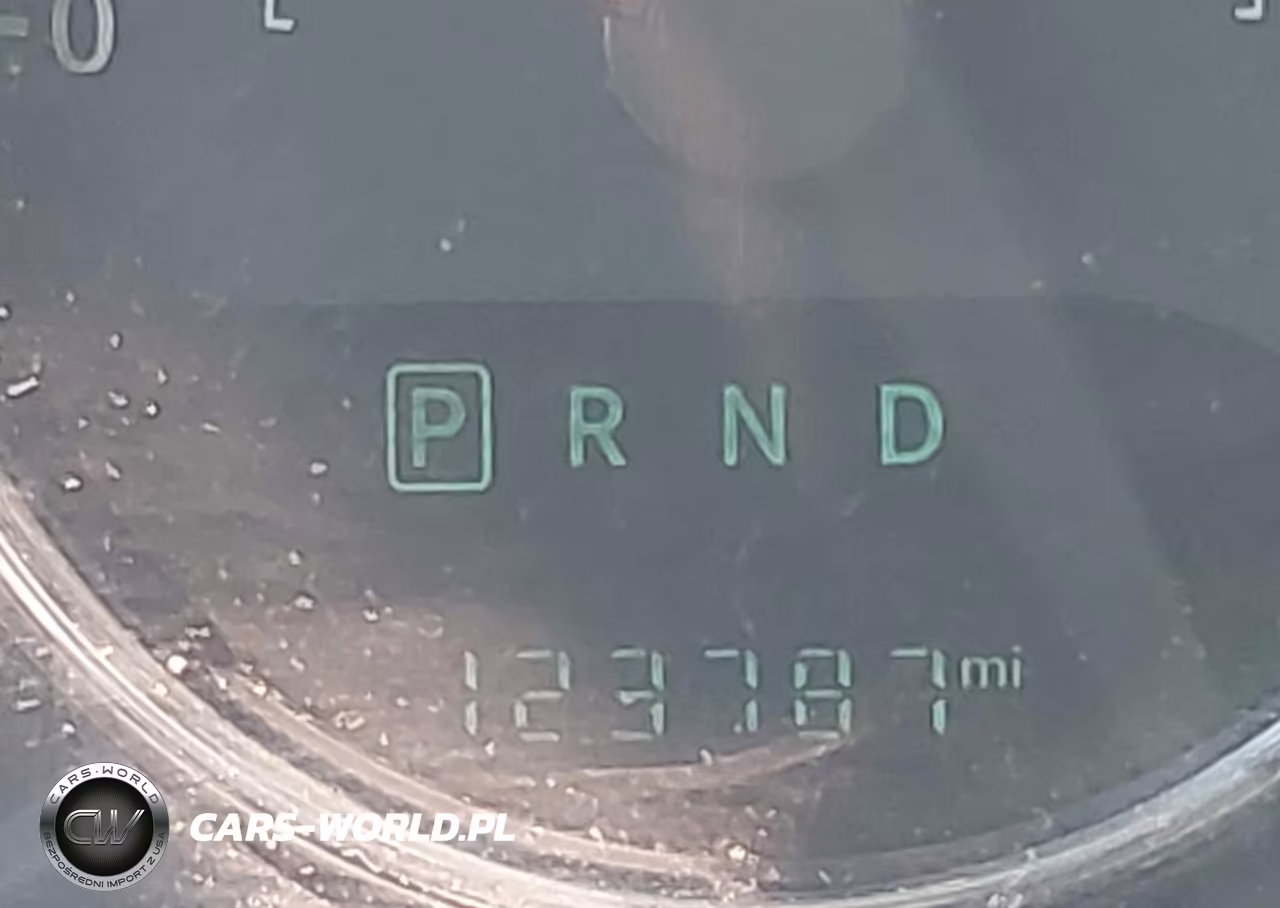 2015 Jeep Wrangler Unlimited Sahara VIN:1C4BJWEG9FL534202 - 15