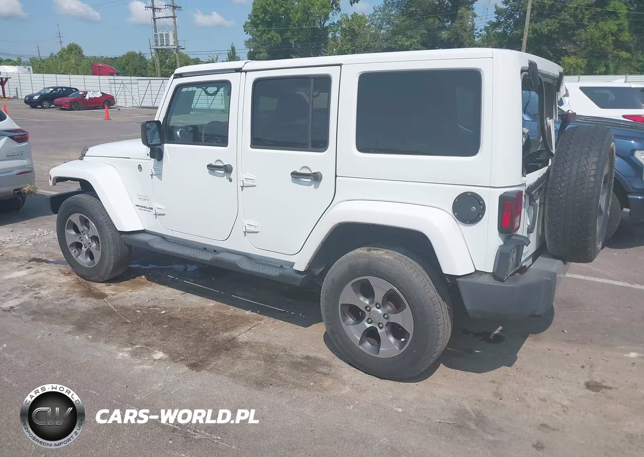 2015 Jeep Wrangler Unlimited Sahara VIN:1C4BJWEG9FL534202 - 3